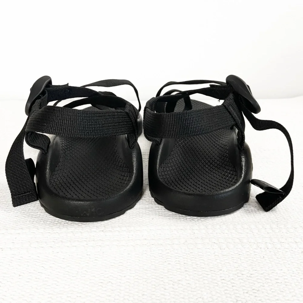 NIB Chaco Womens Z2 Classic Sandals Black size 10